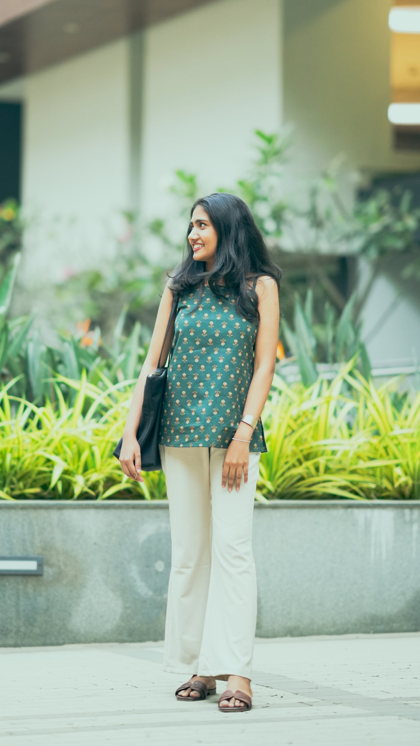 Emerald Blossom Spaghetti Kurti Top