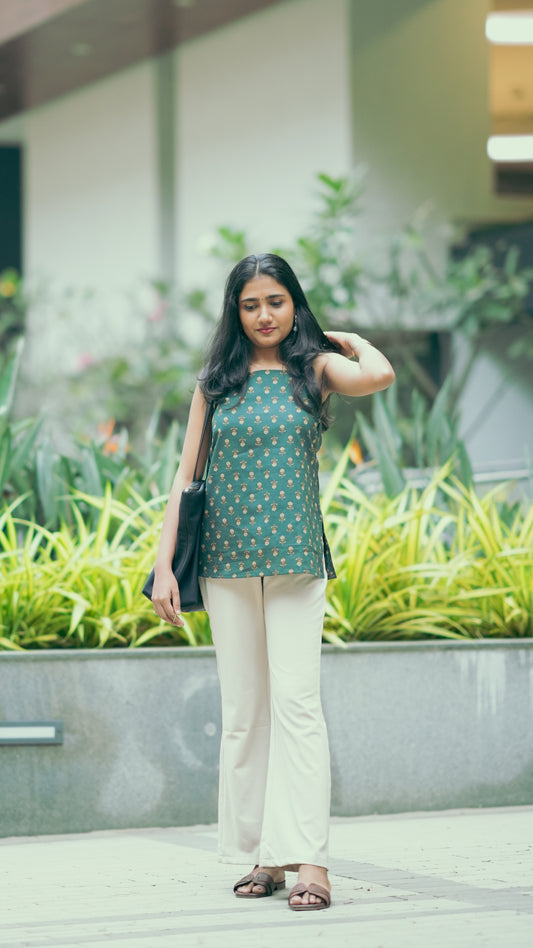 Emerald Blossom Spaghetti Kurti Top